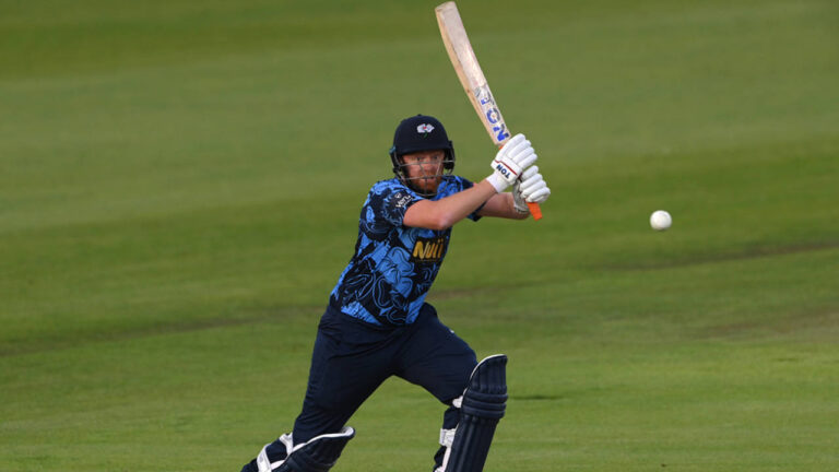 Jonny Bairstow Dominates as Yorkshire Overpower Notts Outlaws in Vitality Blast